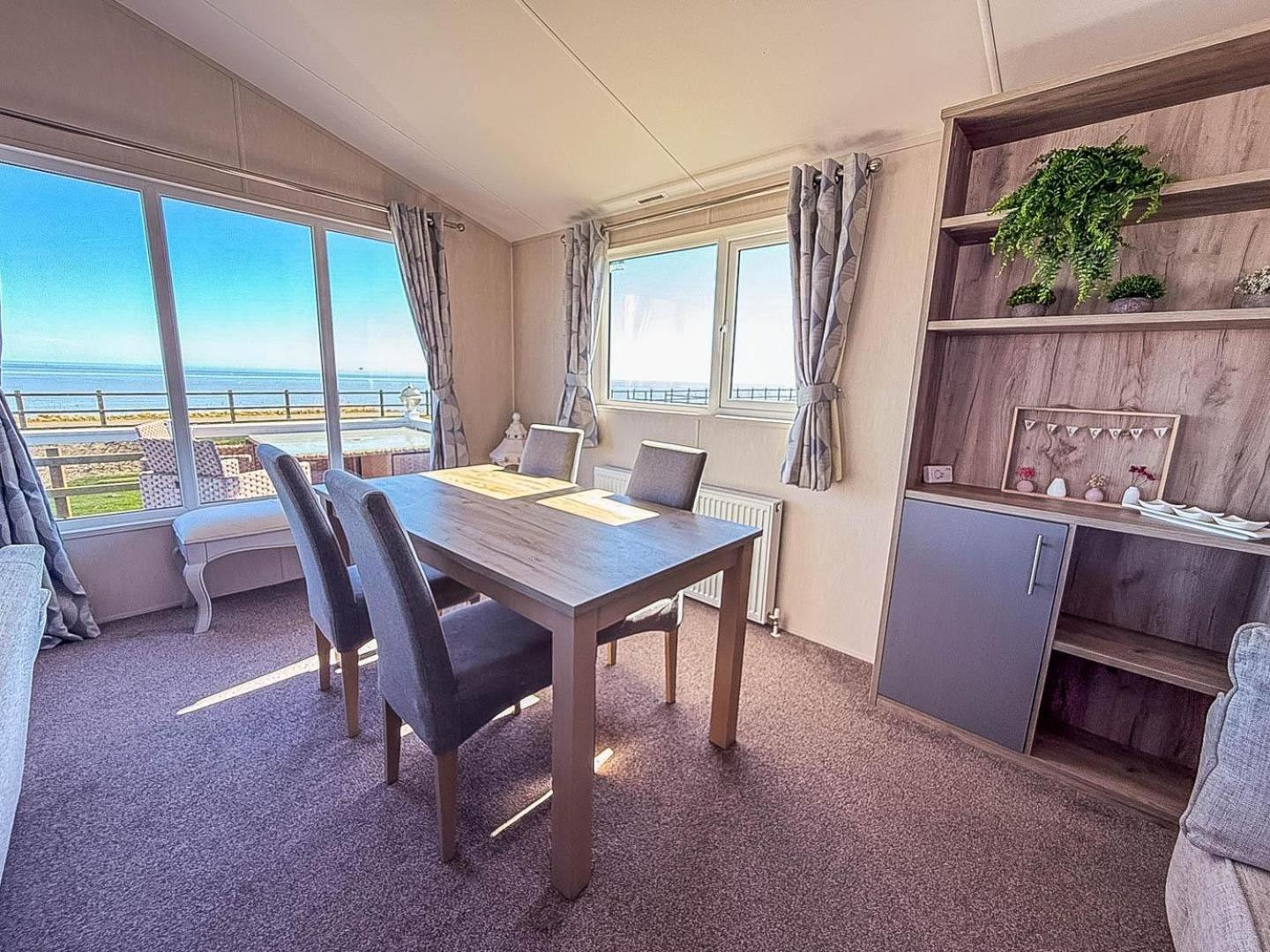 Stunning 6 Berth Lodge With Full Sea Views In Suffolk Ref 68007Cr 洛斯托夫特 外观 照片