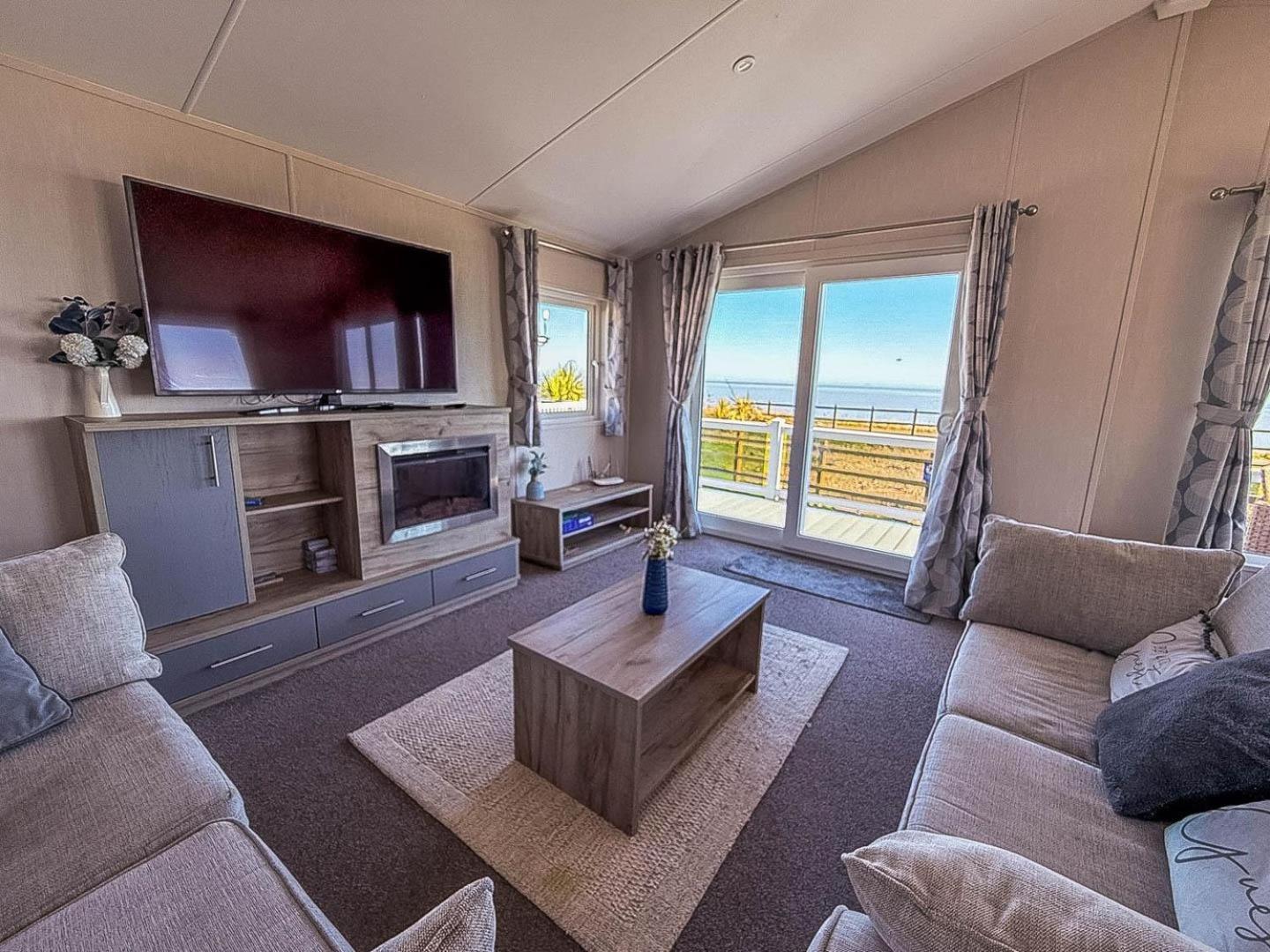 Stunning 6 Berth Lodge With Full Sea Views In Suffolk Ref 68007Cr 洛斯托夫特 外观 照片