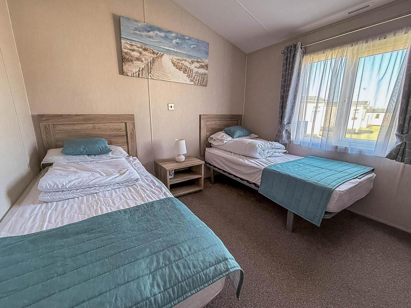 Stunning 6 Berth Lodge With Full Sea Views In Suffolk Ref 68007Cr 洛斯托夫特 外观 照片